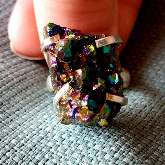 New Titanium Druzy 925 Silver Ring. - Picture 8 of 11